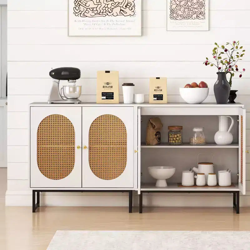 Mobile buffet con 2 ante, ripiano regolabile, gambe in metallo, credenza a pavimento accentata, naturale/bianco
