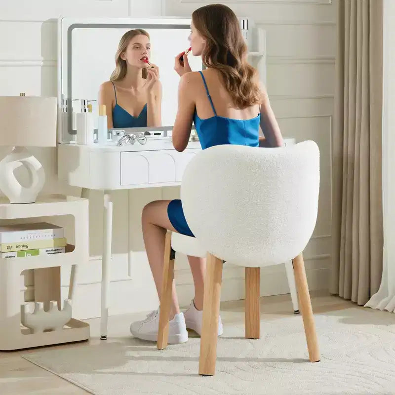 Sedia da trucco con tessuto felpato Orsetto - Simpatica sedia da scrivania con schienale, sedia imbottita con rotelle per soggiorno/sala trucco/camera da letto